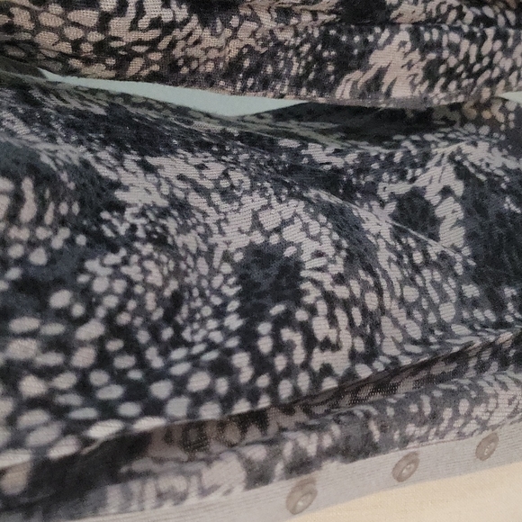 Apostrophe cardigan - Picture 2 of 5